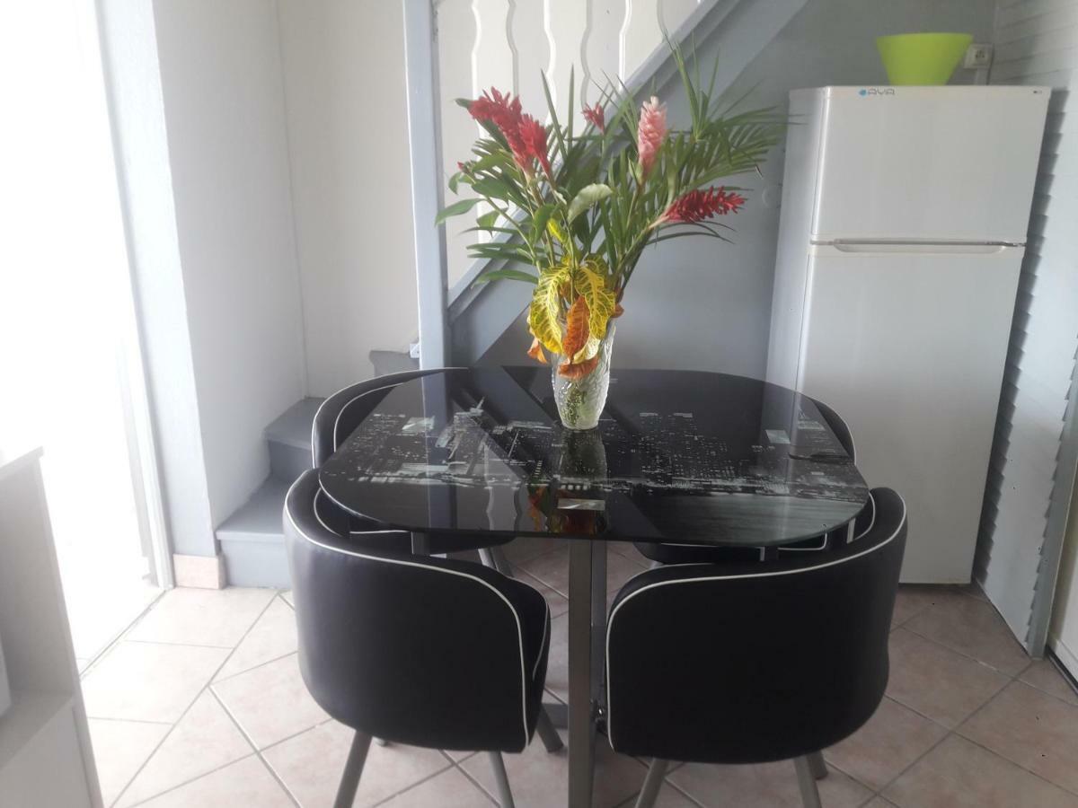 9 Lyly Location F3 Mezzanine Apartamento Sainte-Anne Exterior foto
