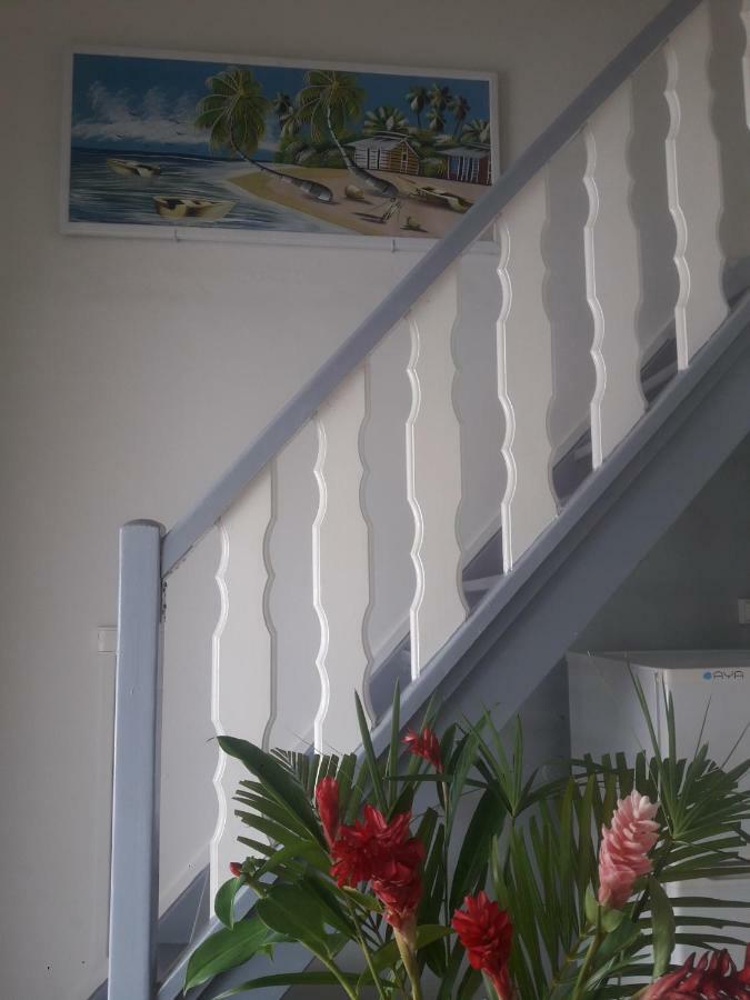 9 Lyly Location F3 Mezzanine Apartamento Sainte-Anne Exterior foto